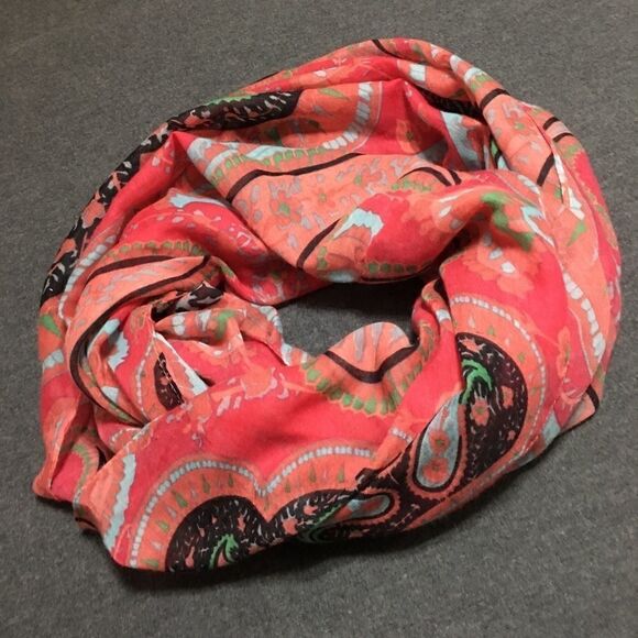 Vanity Paisley Infinity Scarf - Picture 3 of 7